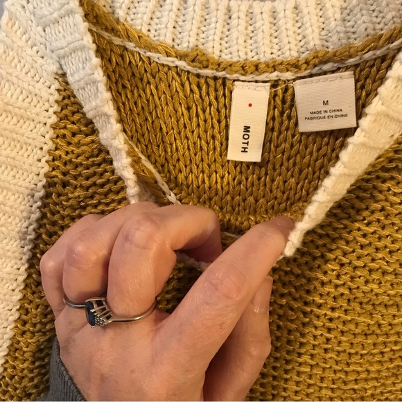 Moth Mustard Sleeveless Colorblock Spring Sweater - Picture 5 of 9